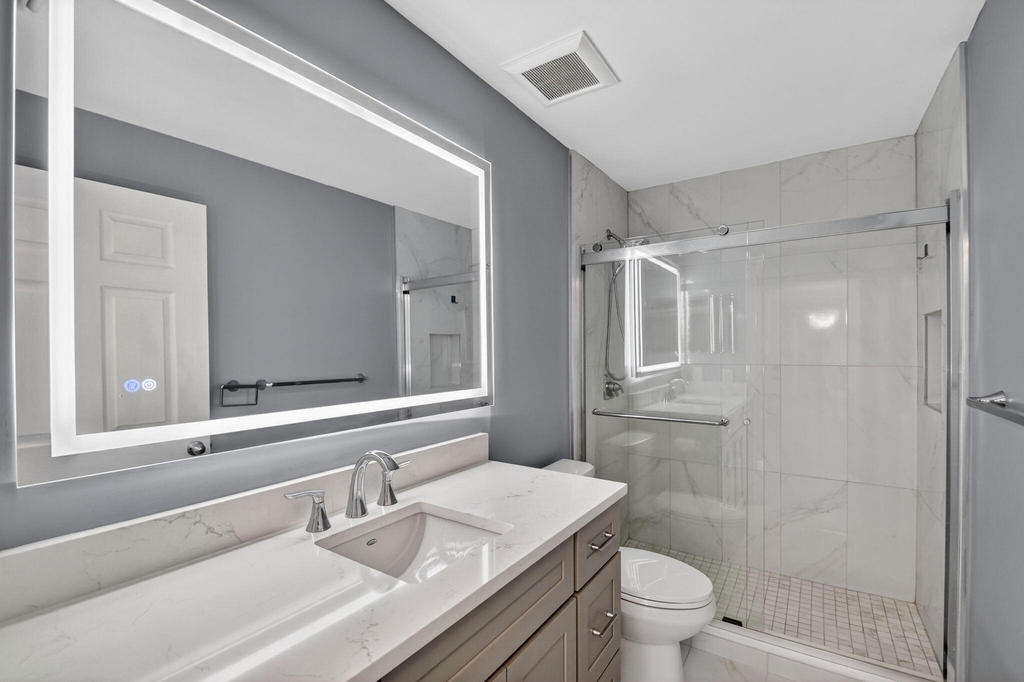651 Okeechobee Boulevard - Photo 32