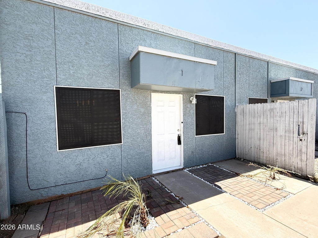 2061 S Apache Drive - Photo 0