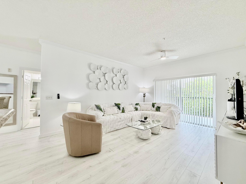 4404 Tuscany Way - Photo 2