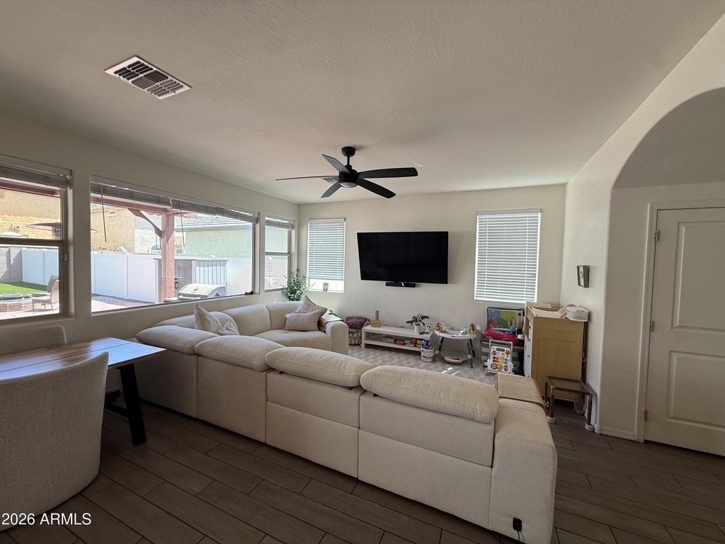 8804 W Jefferson Street - Photo 4