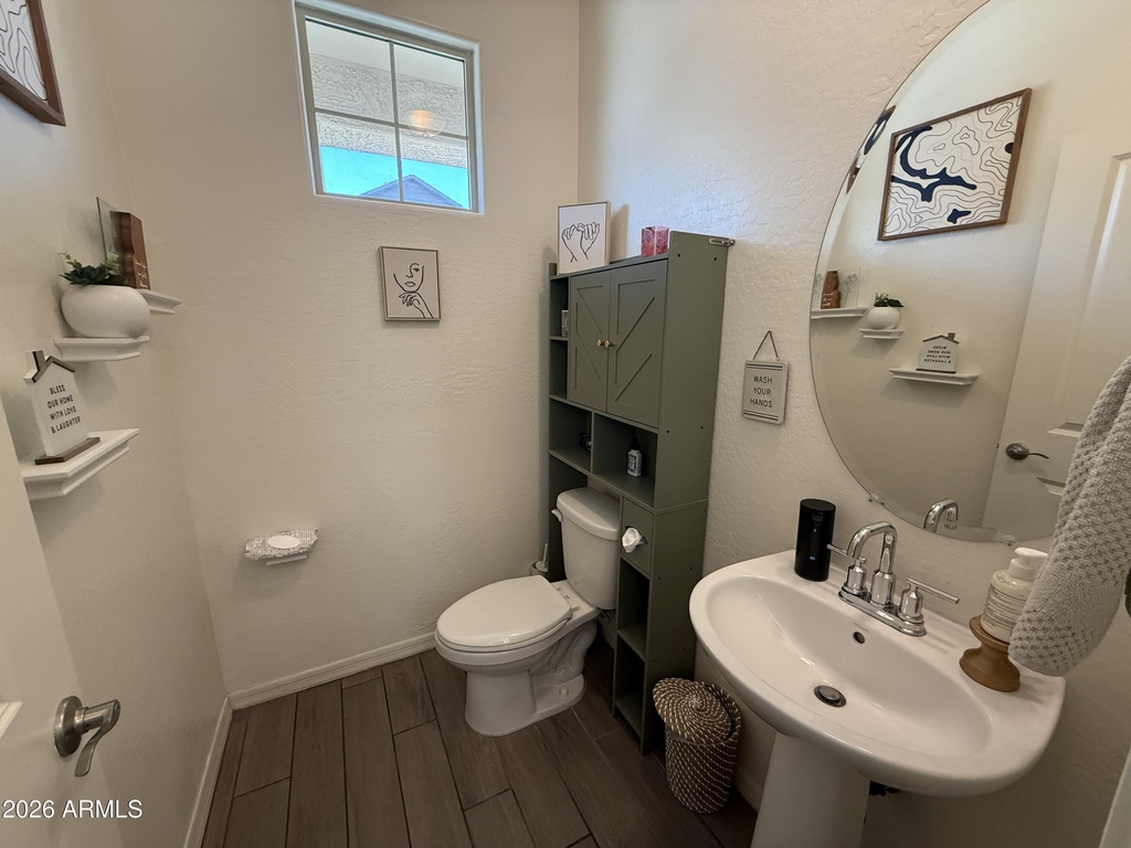 8804 W Jefferson Street - Photo 2