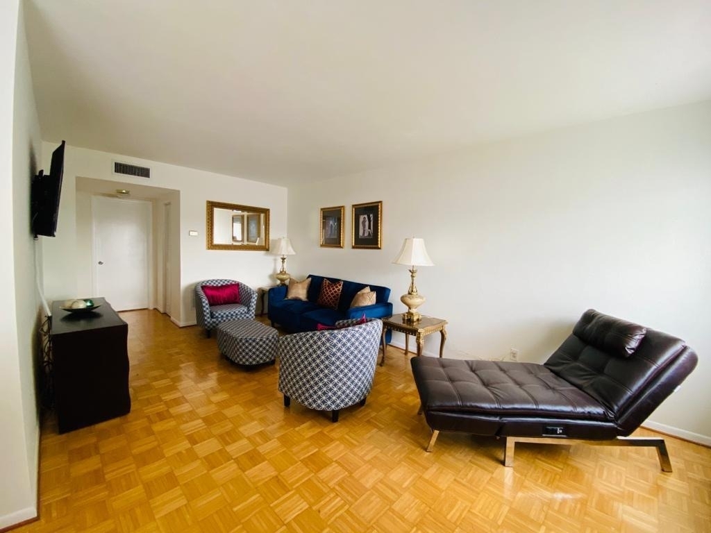 2840 Cynthia Lane - Photo 1