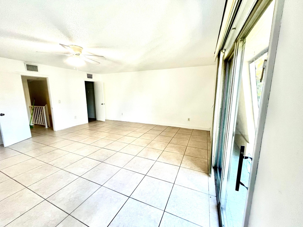 15385 S Dixie Highway - Photo 8