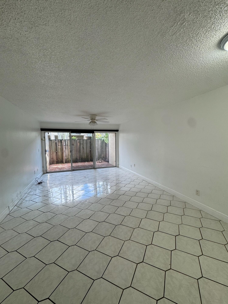 15385 S Dixie Highway - Photo 18