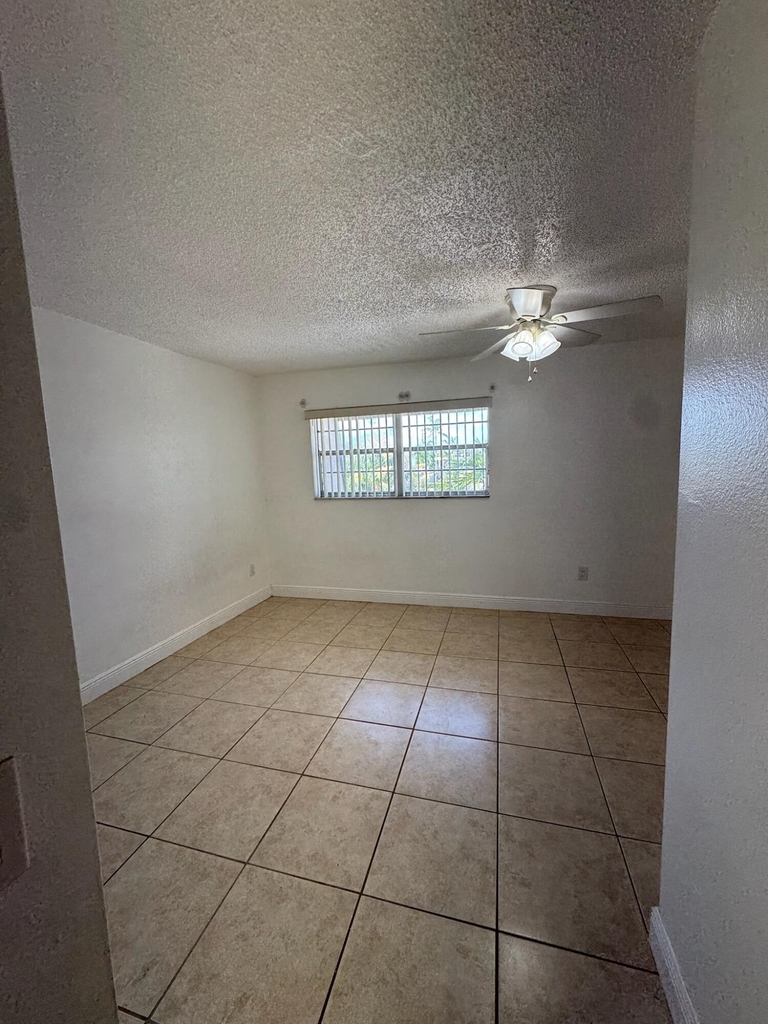 15385 S Dixie Highway - Photo 16
