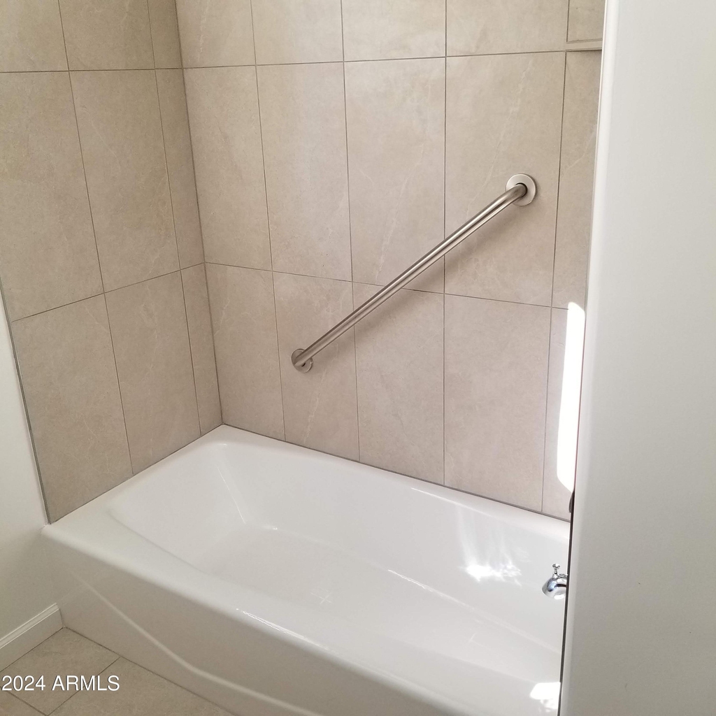 2132 E Mulberry Drive - Photo 11