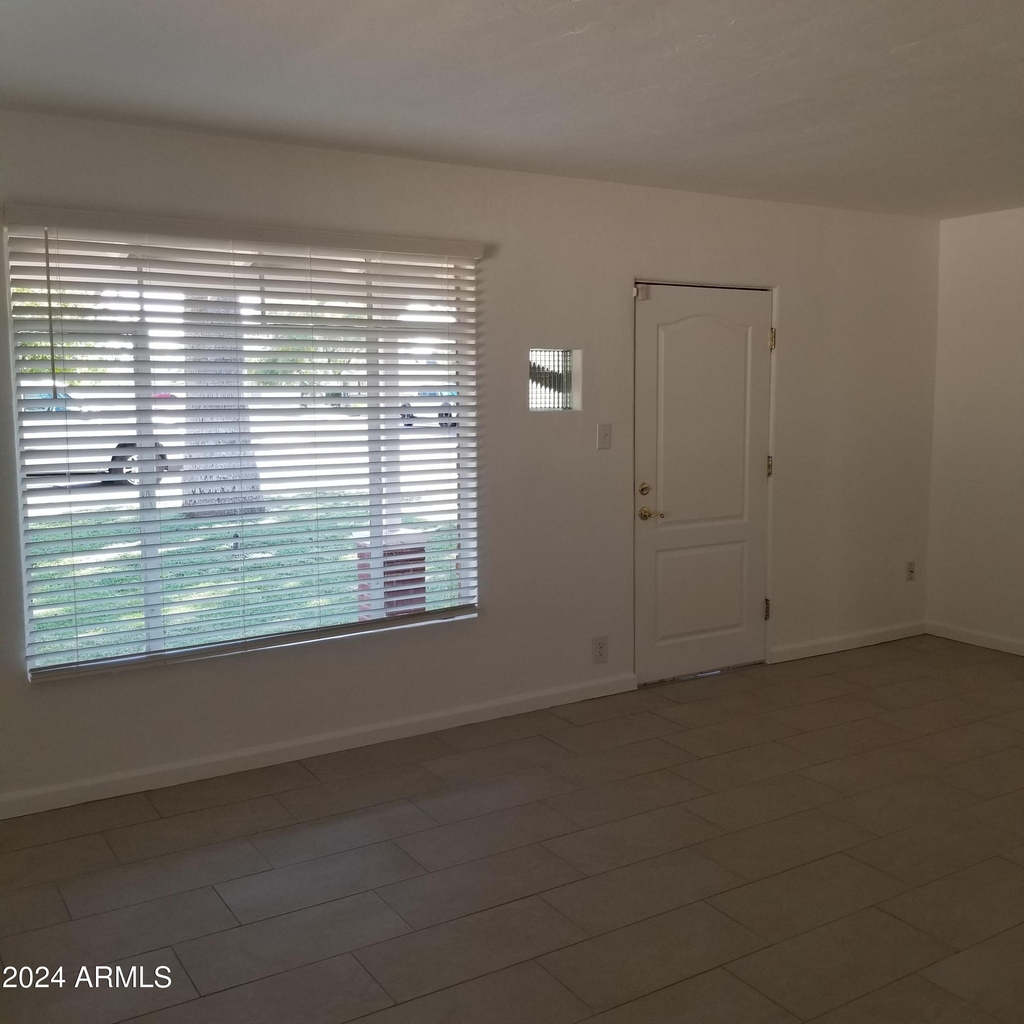 2132 E Mulberry Drive - Photo 6