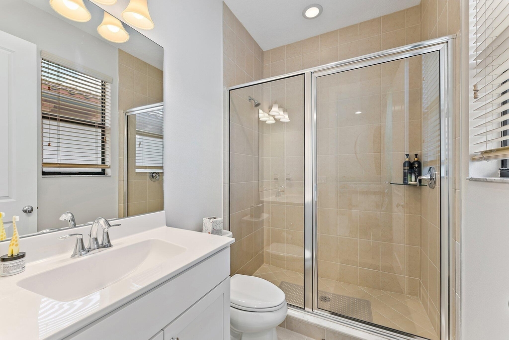 1077 Faulkner Terrace - Photo 43