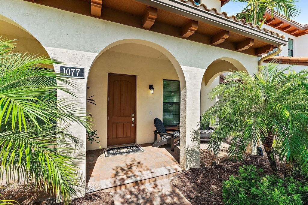 1077 Faulkner Terrace - Photo 3