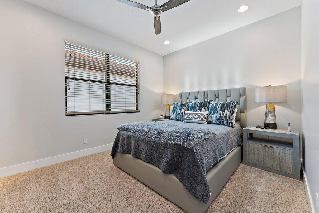 1077 Faulkner Terrace - Photo 33