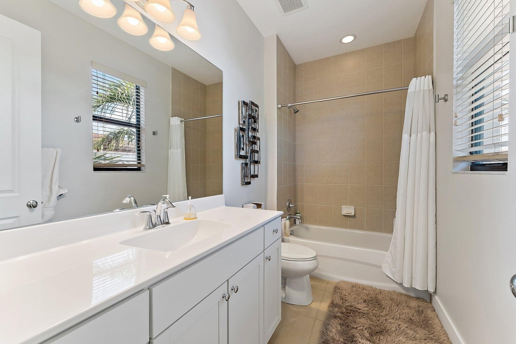 1077 Faulkner Terrace - Photo 35