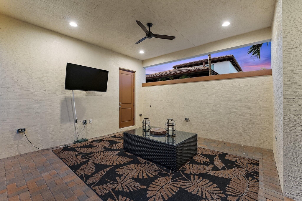 1077 Faulkner Terrace - Photo 60