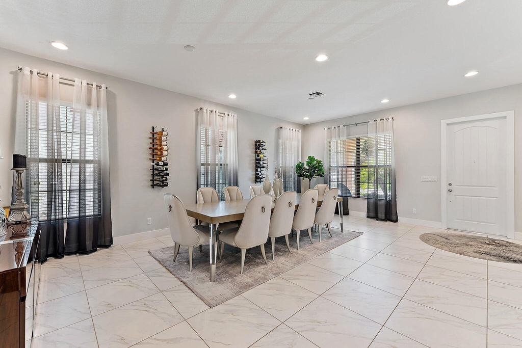 1077 Faulkner Terrace - Photo 10