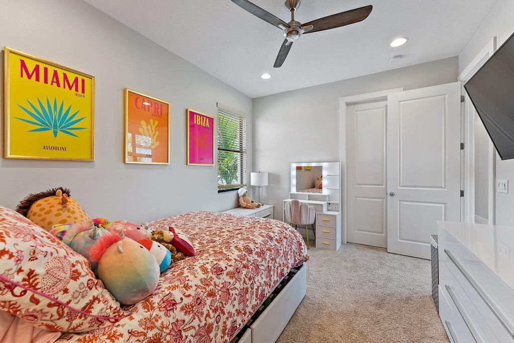 1077 Faulkner Terrace - Photo 37