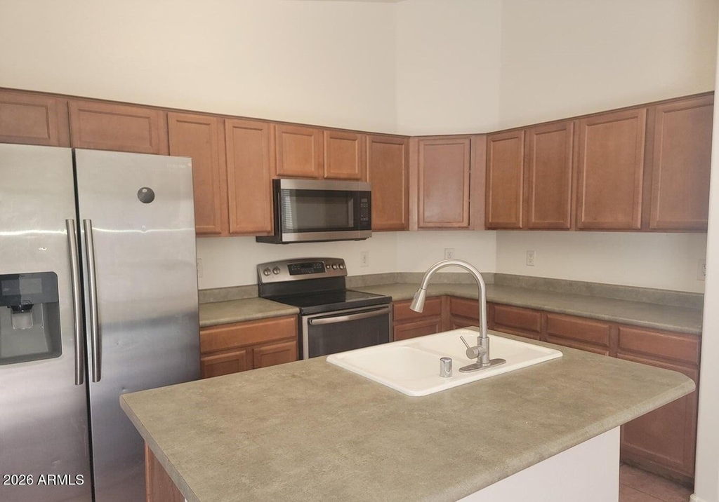 3133 W Huntington Drive - Photo 5