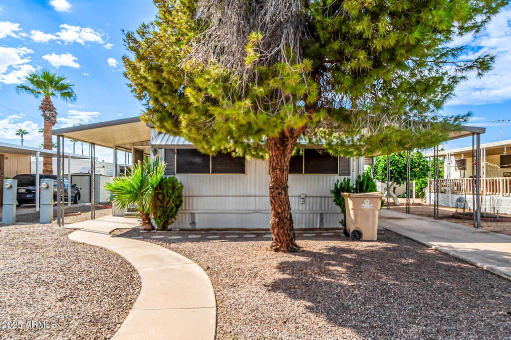 2650 W Union Hills Drive - Photo 1
