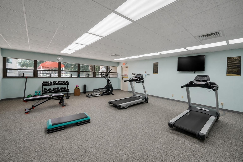 6300 Nw 62nd Street - Photo 18