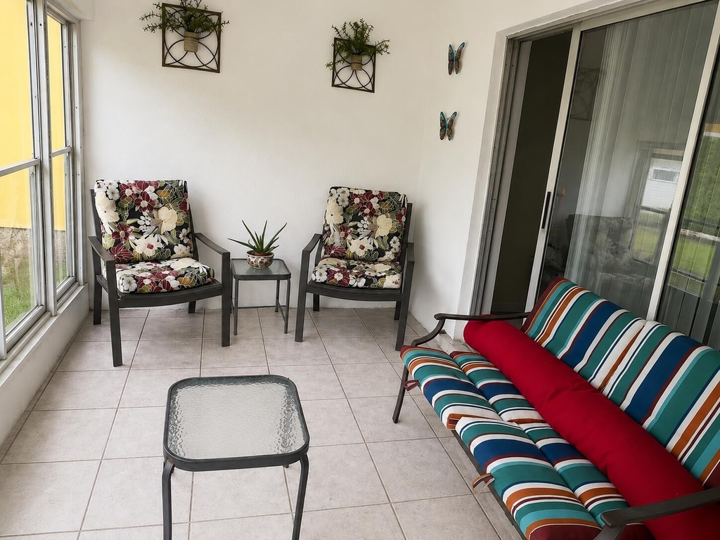6300 Nw 62nd Street - Photo 8