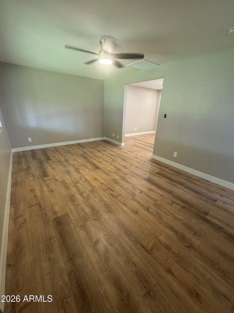 501 E Erie Street - Photo 3