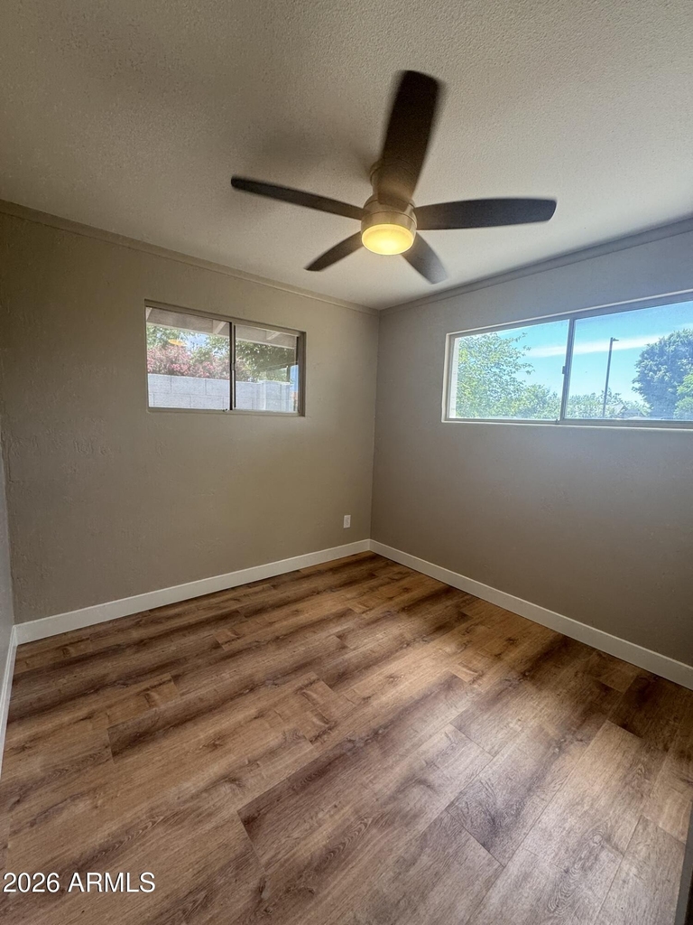 501 E Erie Street - Photo 10