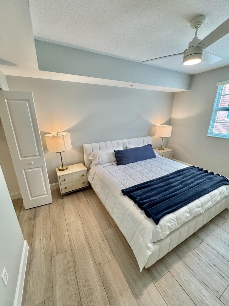 225 Ne 1st Street - Photo 3