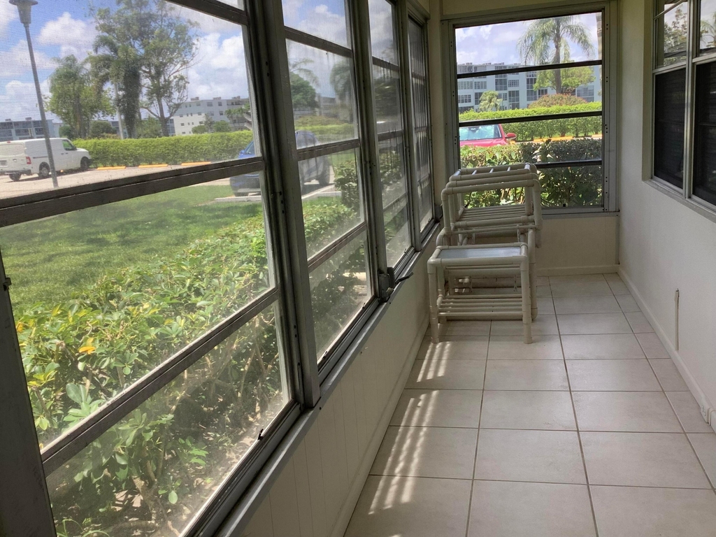 560 Fanshaw - Photo 20