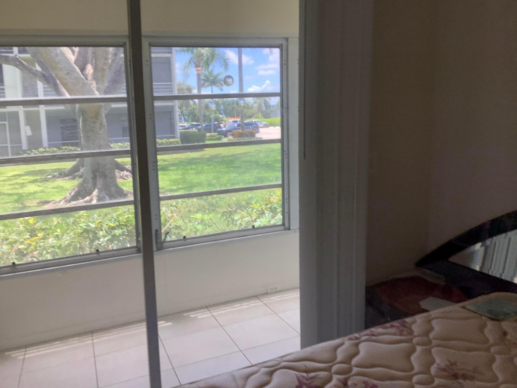 560 Fanshaw - Photo 23