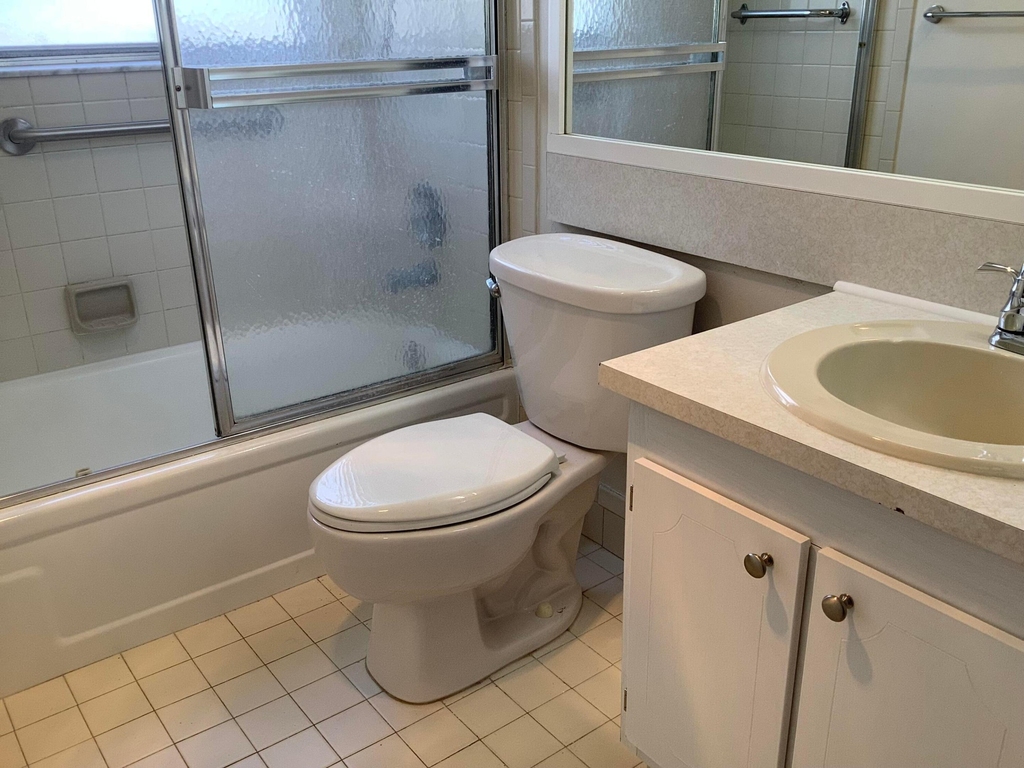 560 Fanshaw - Photo 12