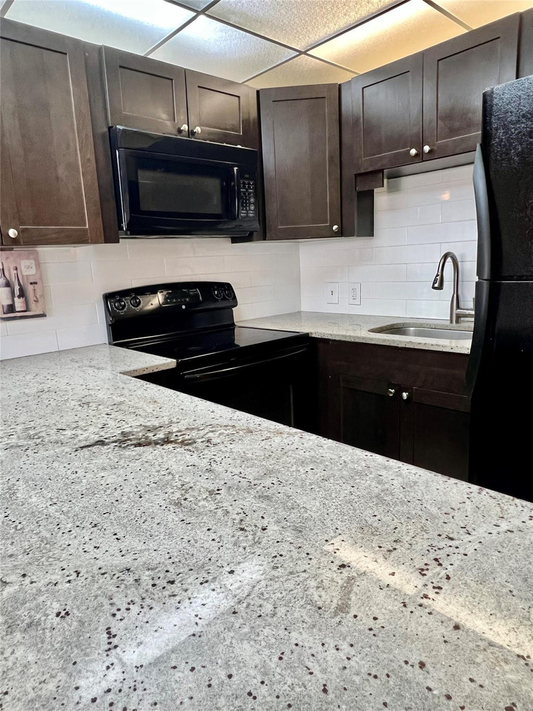 517 Mansfield M - Photo 6
