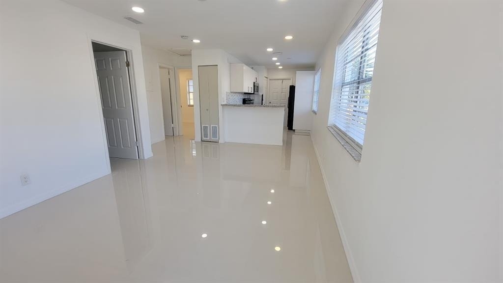 831 Nw 14th Way - Photo 1