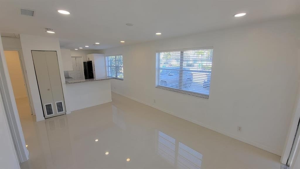 831 Nw 14th Way - Photo 3