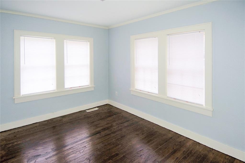 437 Nw 26 Street - Photo 1