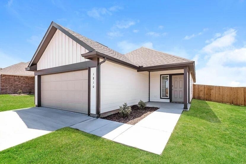 1810 Crimson Lake Boulevard - Photo 1