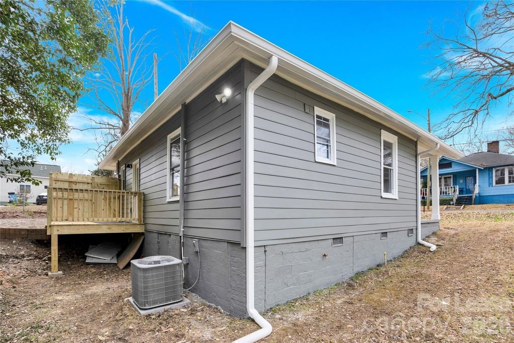 112 Dean Street - Photo 18
