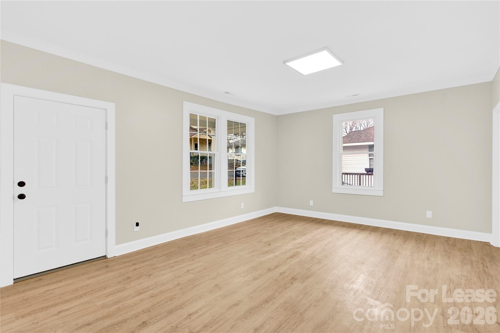 112 Dean Street - Photo 3