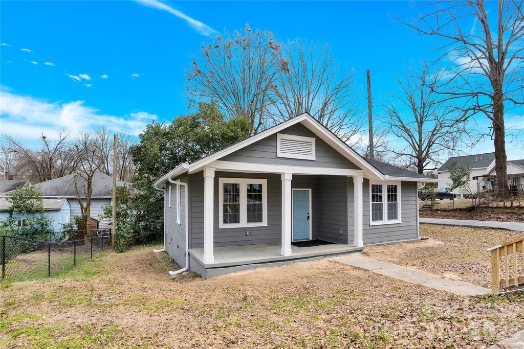 112 Dean Street - Photo 1