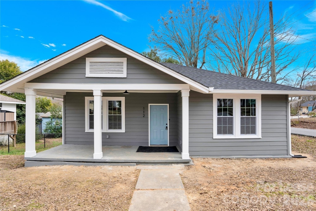 112 Dean Street - Photo 0
