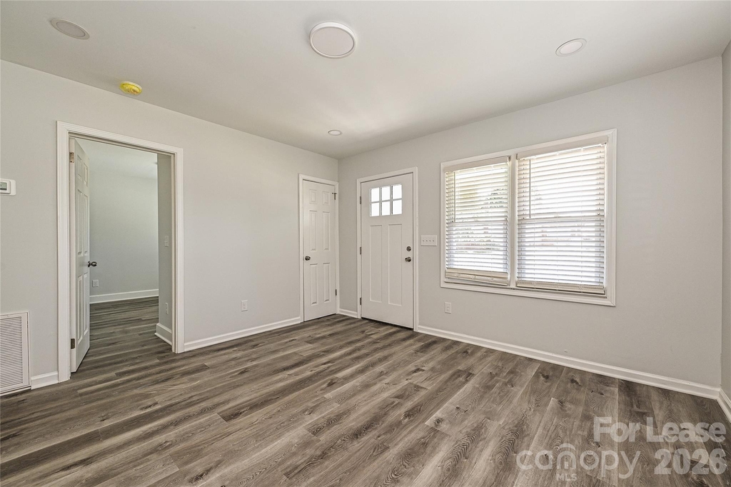 1935 Irma Street - Photo 10