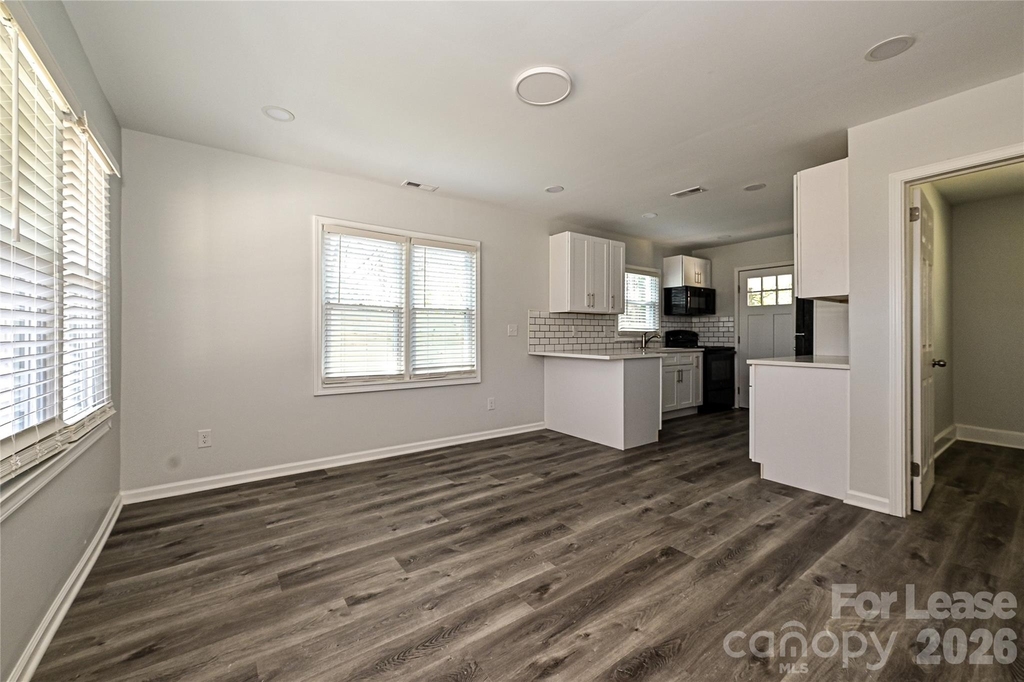 1935 Irma Street - Photo 3