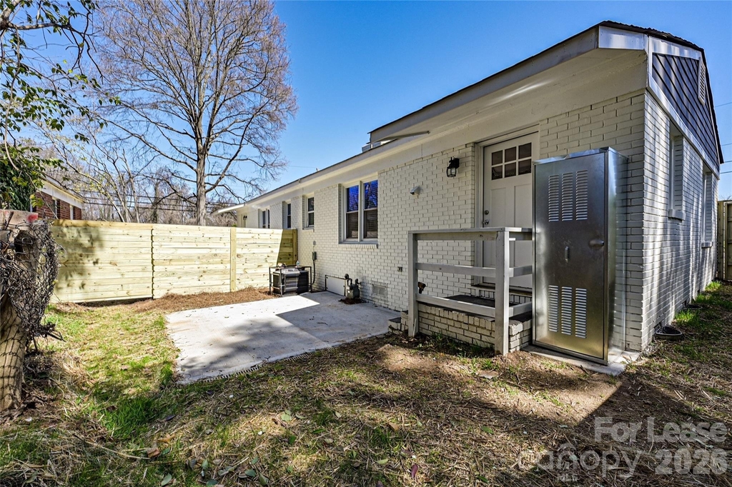 1935 Irma Street - Photo 17