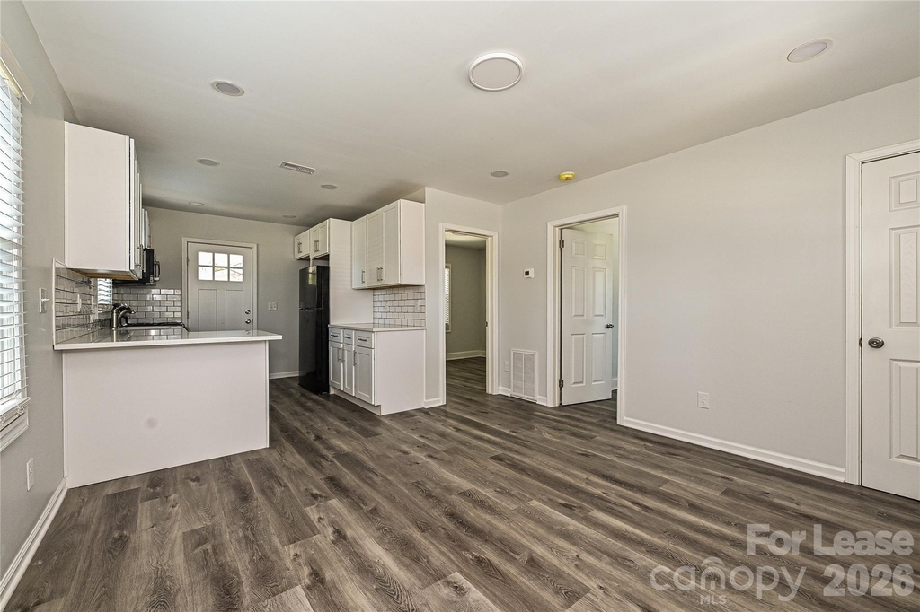 1935 Irma Street - Photo 4