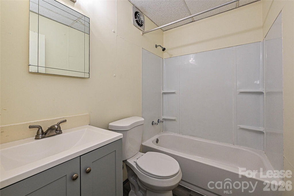 260 Ne Church Street N - Photo 10