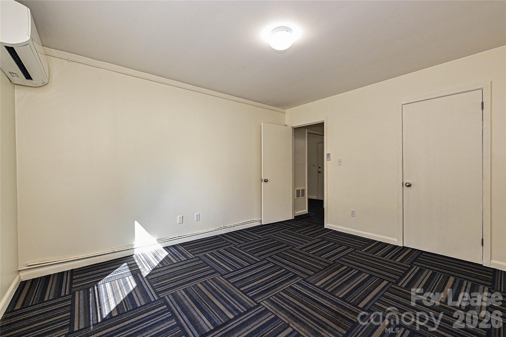 260 Ne Church Street N - Photo 12