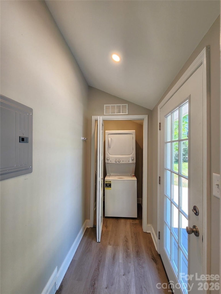 411 W 6th Avenue - Photo 14