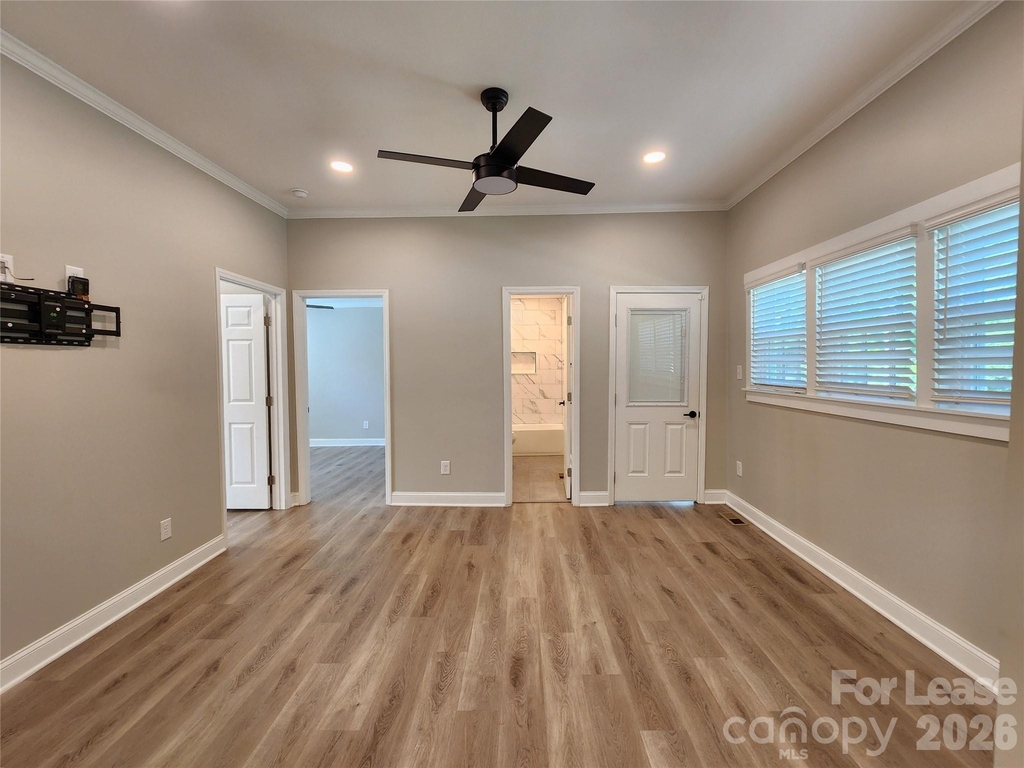 411 W 6th Avenue - Photo 7