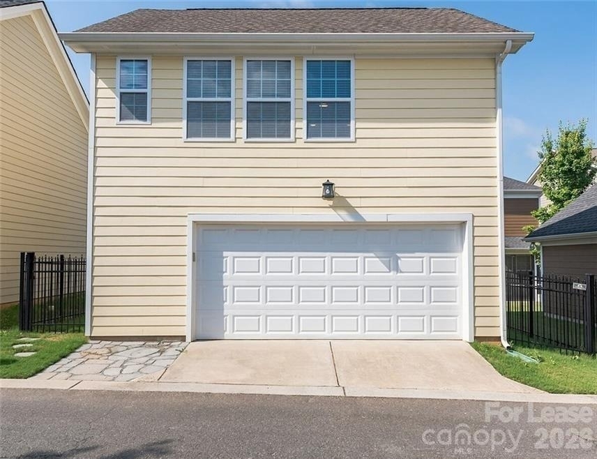 2413 Woodward Avenue - Photo 3