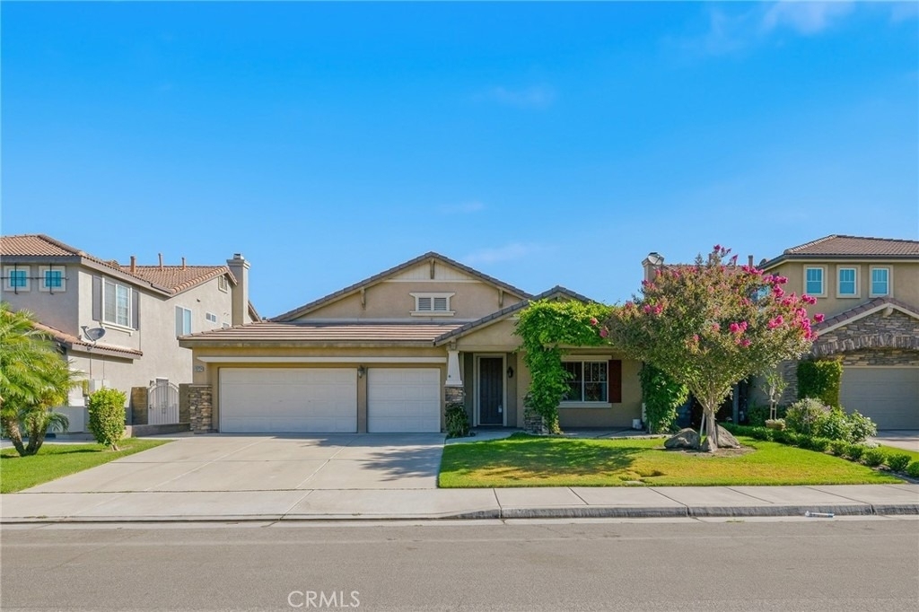 13724 Beaconsfield - Photo 0