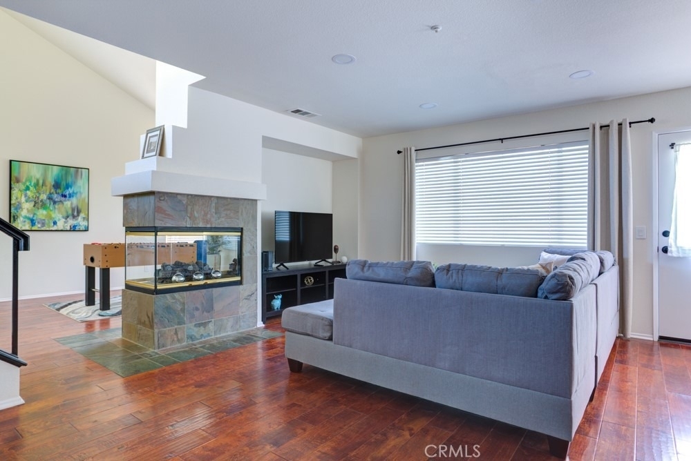 14794 Goldenrain - Photo 8