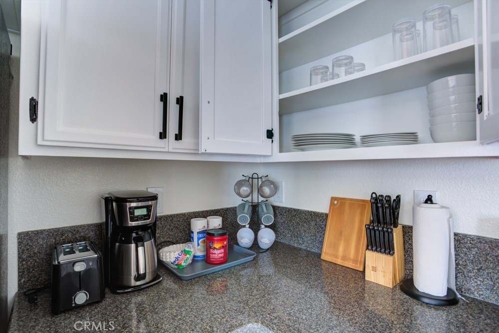 14794 Goldenrain - Photo 18