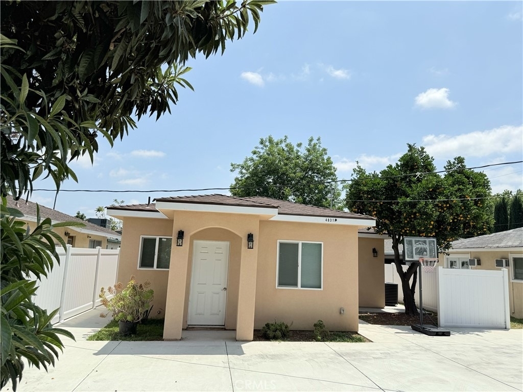 4831 Fiesta Ave Unit B - Photo 0